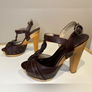 Frye Fran Wood T Strap Leather Platform Heeled Sandals Womens Size 9
